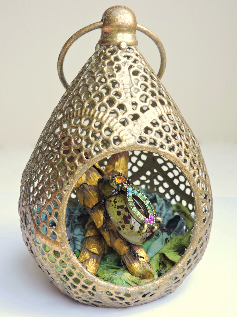 Eye of the Beholder, 6″x4″x4″